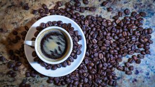 El café en máximos históricos: el rally del 40% que sacude al mercado global