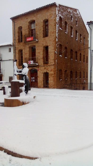 La nieve cubre Vilafranca.