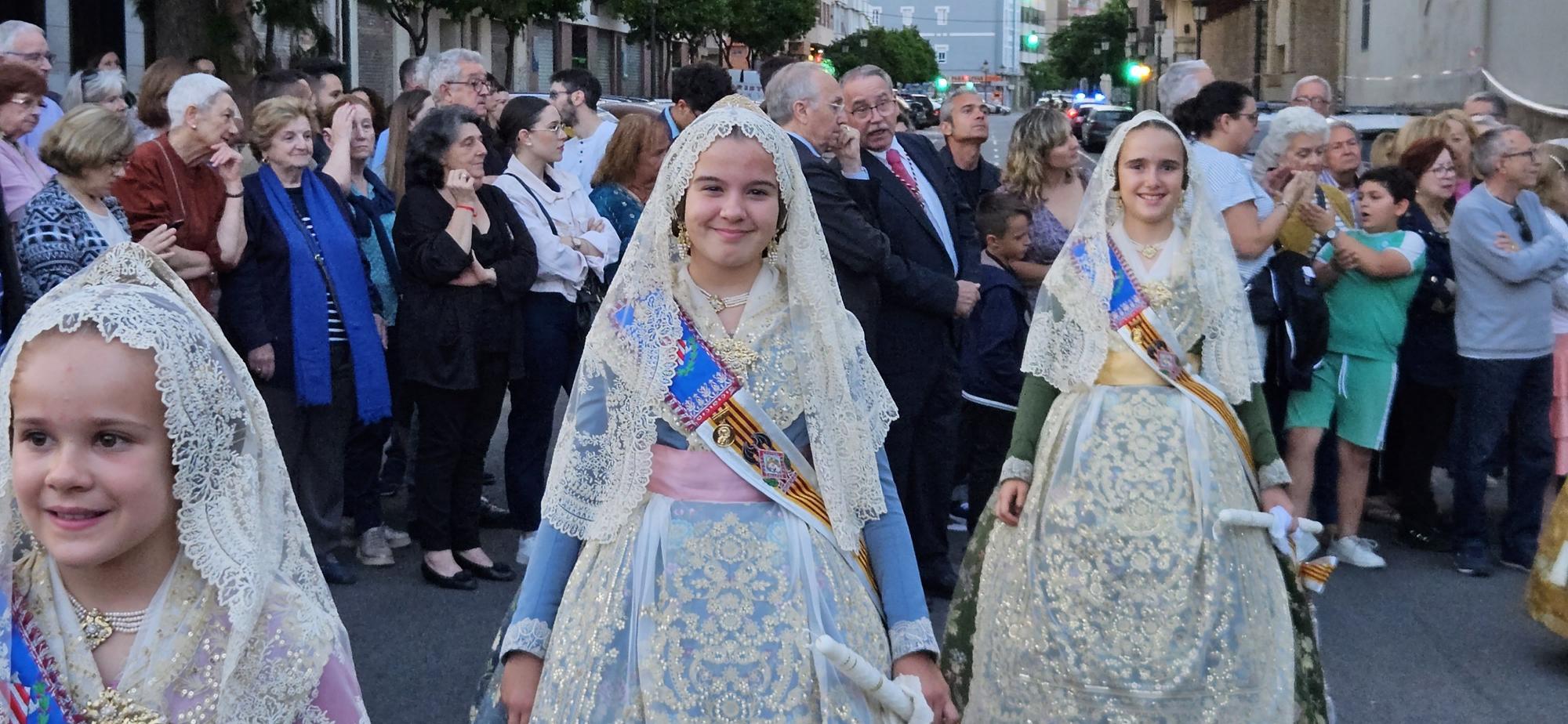 Laura, Paula, las cortes y las fallas de Zaidía acompañan al Cristo de la Fe