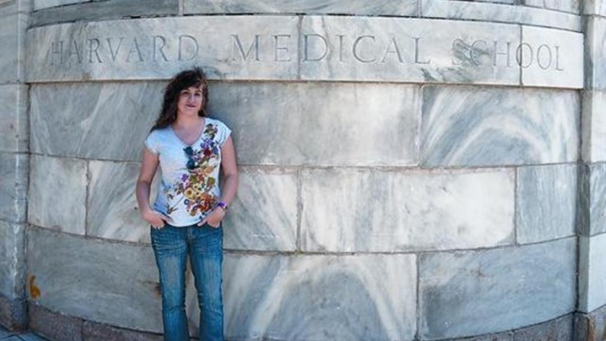 La investigadora Leticia Díaz, en la Universidad de Harvard.