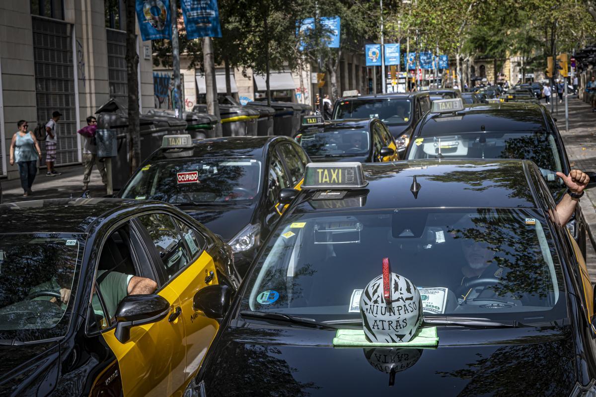 El sector del taxi volvió este martes a las movilizaciones