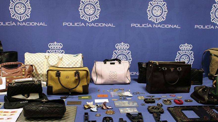 Imagen de archivo de objetos confiscados por la Policía Nacional.