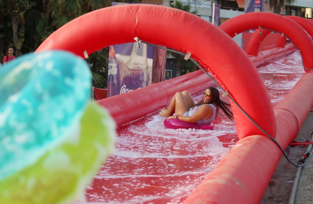 Coca cola celebra el fin del verano en La Malagueta