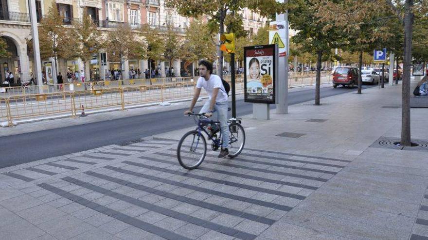 Circular en bici por las aceras se tipificará como falta leve en vez de grave