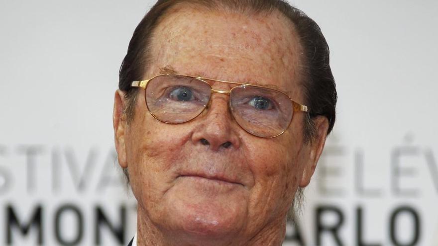 Sir Roger Moore en una imagen de 2012.