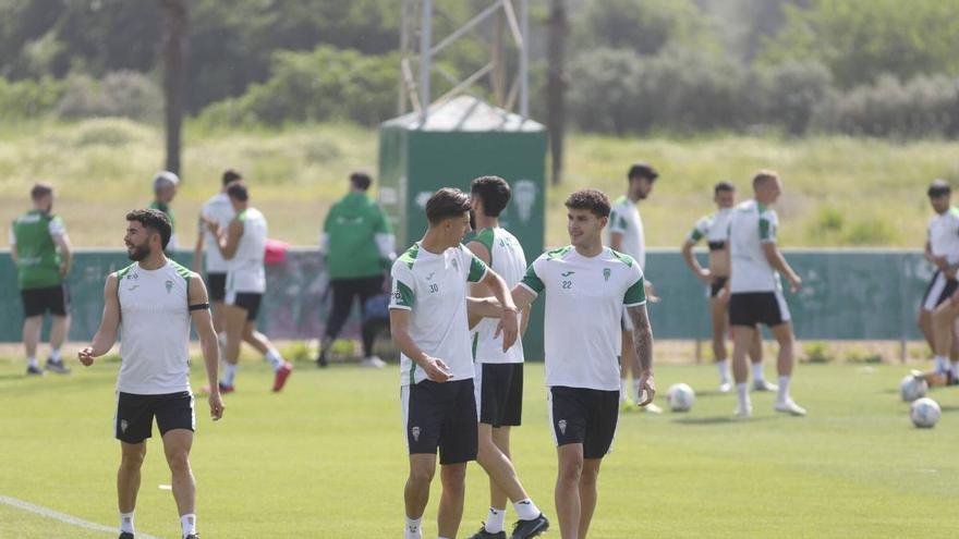 El Córdoba CF busca alargar su vida en un duelo de aspiraciones ante el Sporting en El Arcángel