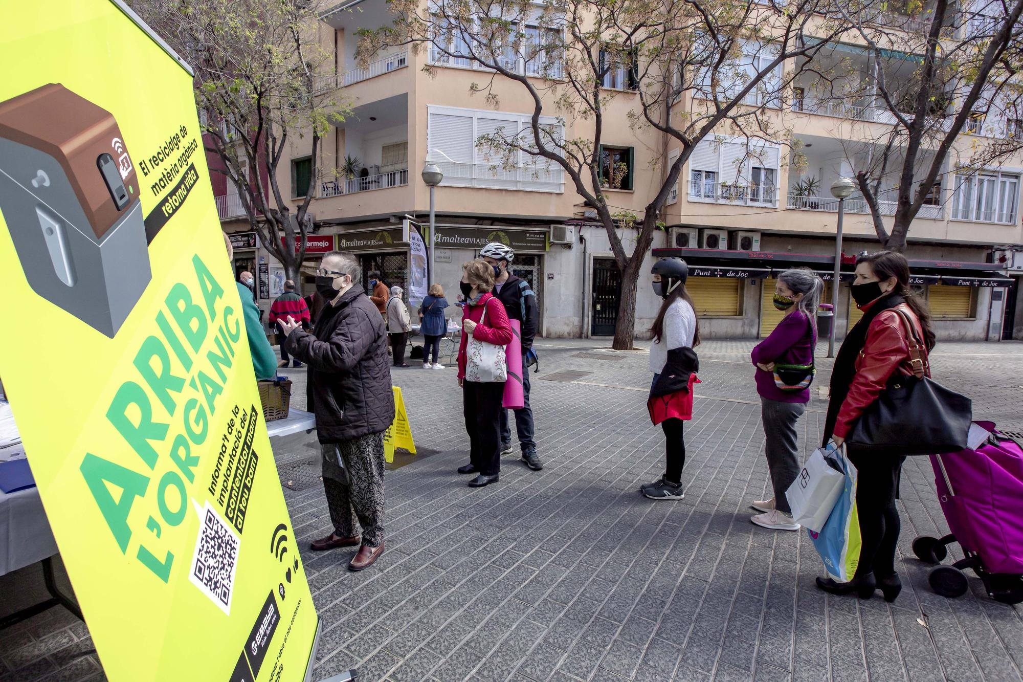 Iniciada la instalación de contenedores de recogida orgánica en otras cinco barriadas de Palma