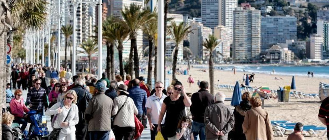 La Costa Blanca quiere potenciar el mercado turístico en invierno para desestacionalizar la oferta.