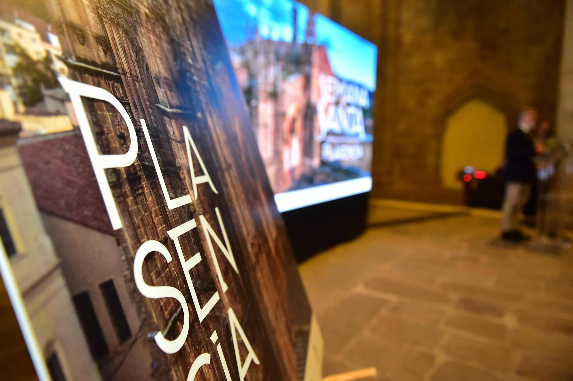 Así ha sido la presentación del cartel de la Semana Santa de Plasencia