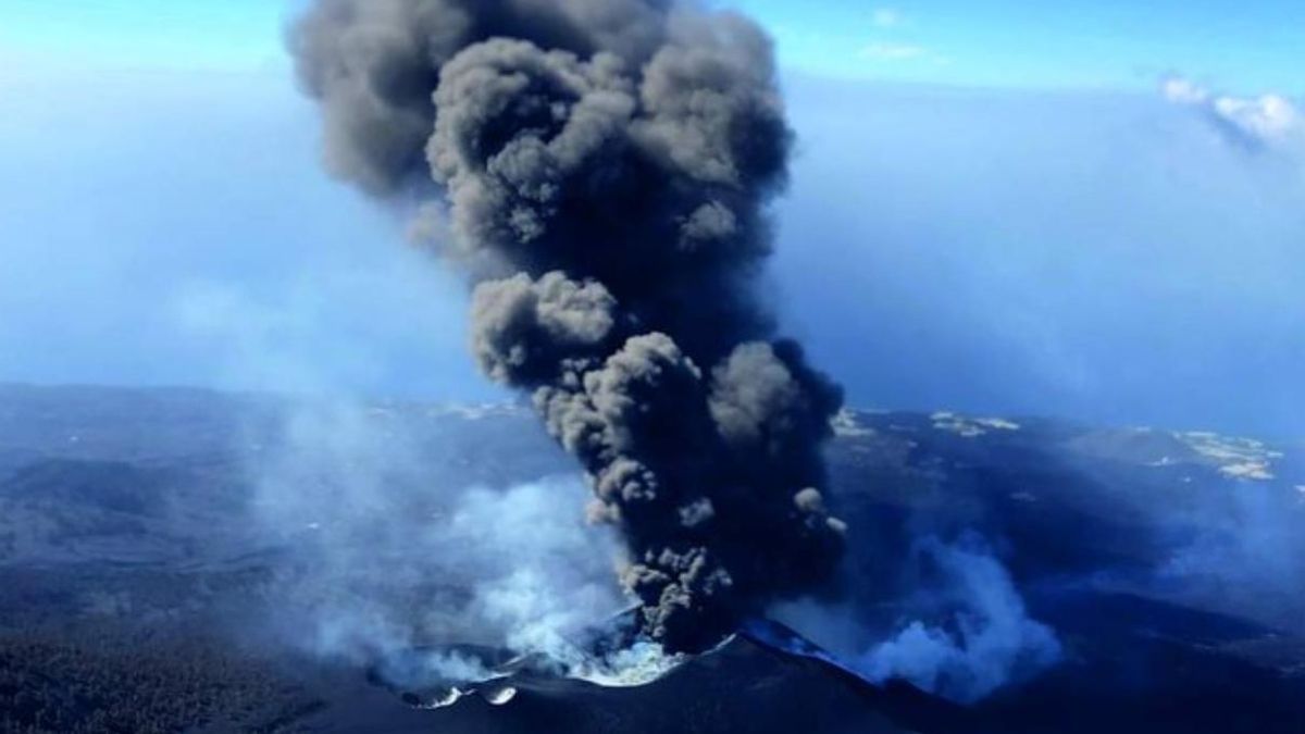 El volcán de La Palma, desde Tacande