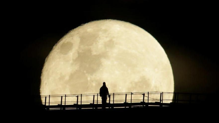 Lo que debes saber para observar la superluna de esta noche