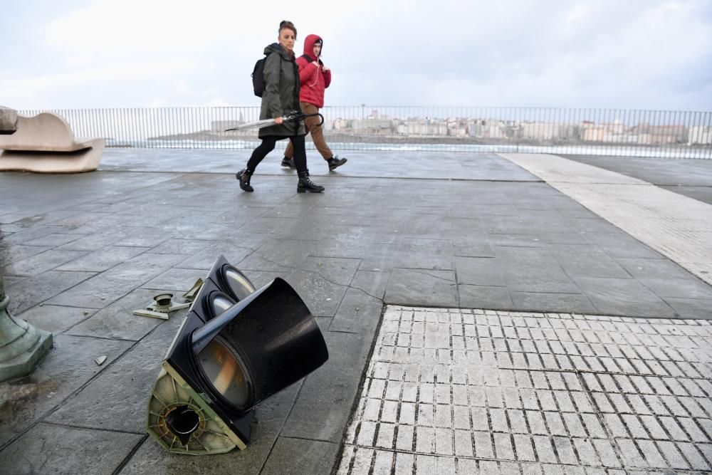 Temporal con alerta roja en la costa de A Coruña