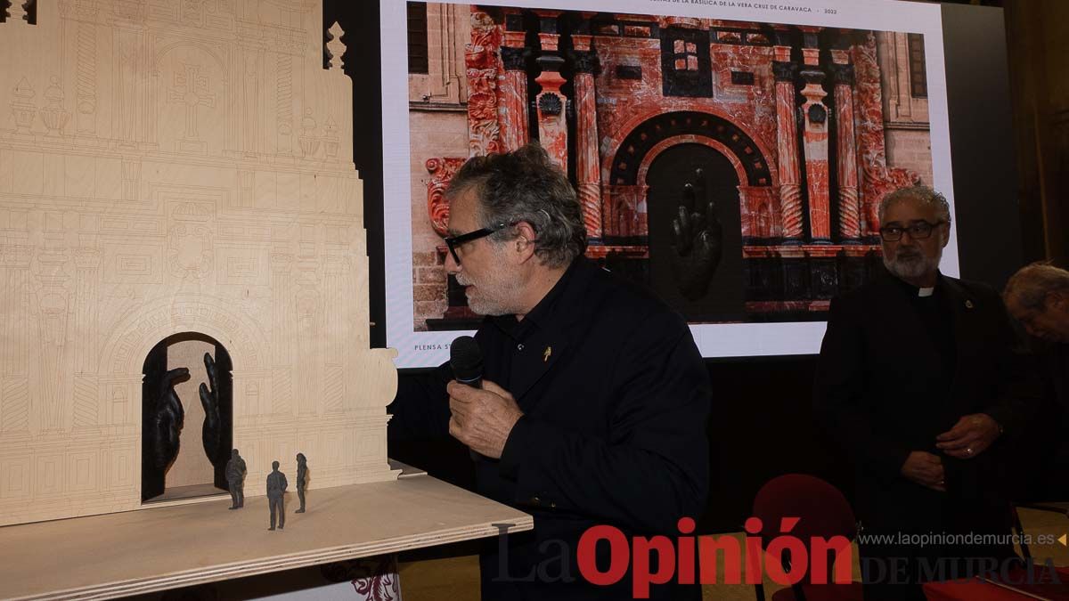 Así fue la presentación de la ‘Puerta del Alma’ de Jaume Blensa en Caravaca