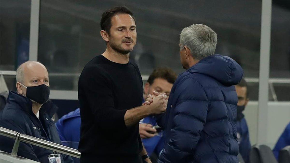 Lampard y Mourinho se las tuvieron en la Carabao Cup