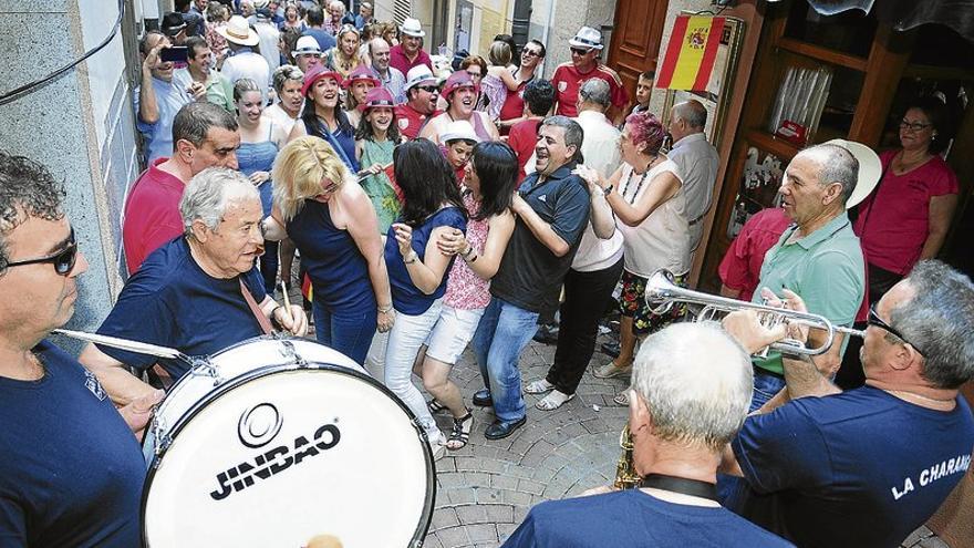 Interior afirma que con la música gana la opción &quot;de la mayoría&quot;