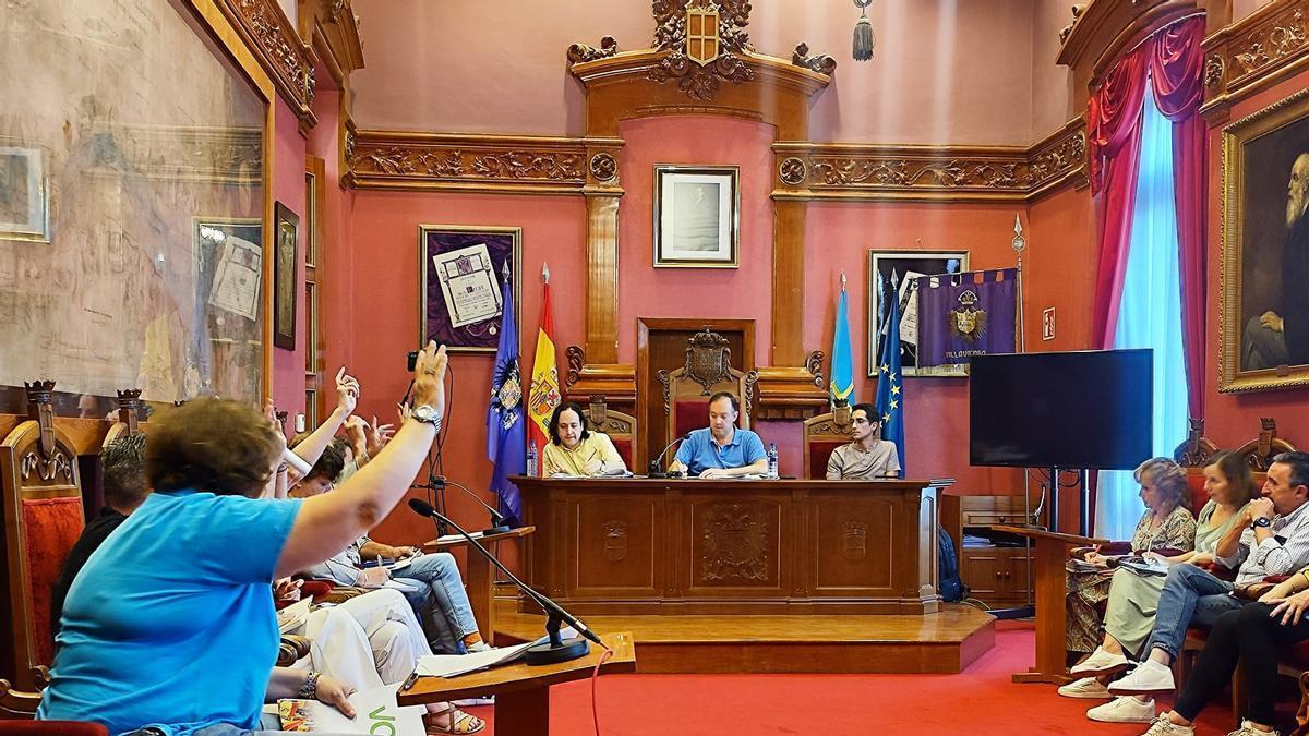 Una sesión plenaria de Villaviciosa.