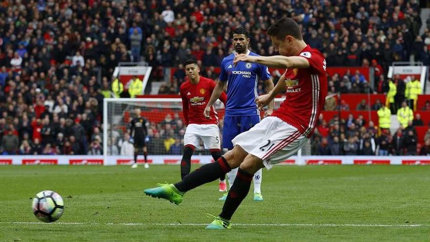 Ander Herrera anima la Premier