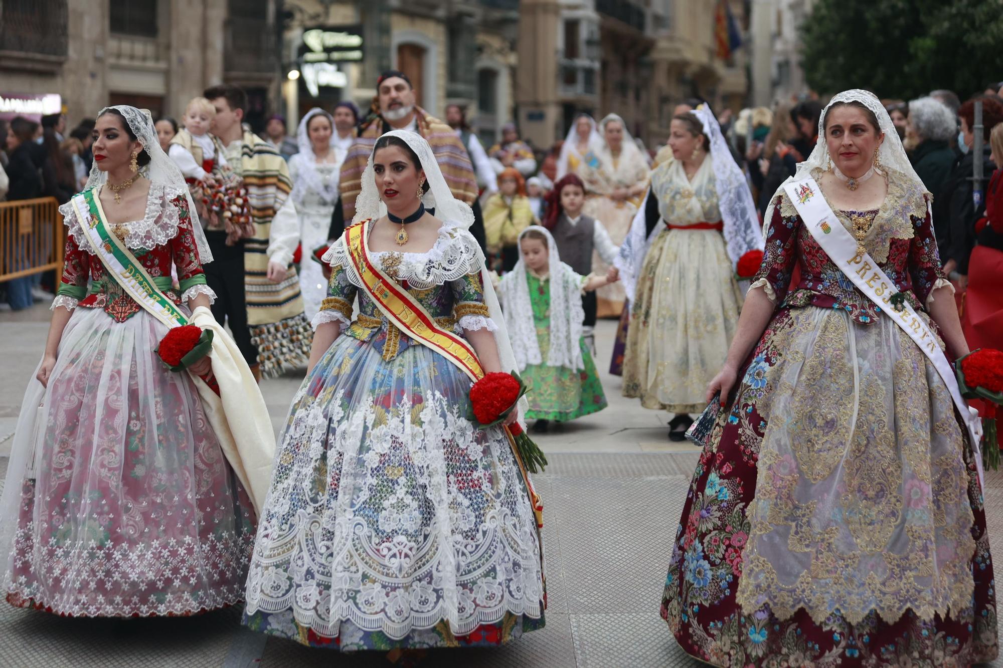 Búscate en el segundo día de ofrenda por la calle Quart (entre las 18:00 a las 19:00 horas)