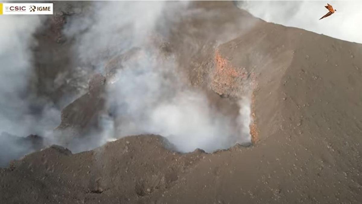 Torres ve «indicios científicos» de que la erupción del volcán de La Palma cesará este año
