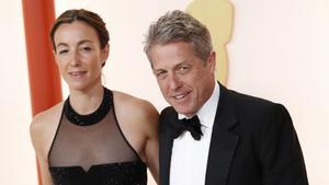 El actor y su mujer, Anna Elisabet Eberstein, en la alfombra roja de los Oscars 2023 