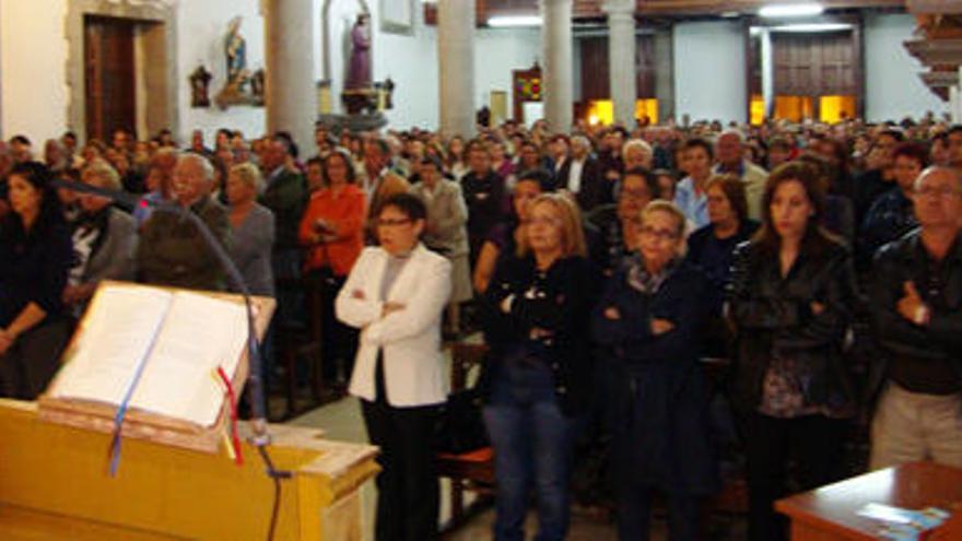 La iglesia de San Mateo, durante la misa por Francisco Pulido. i LP / DLP