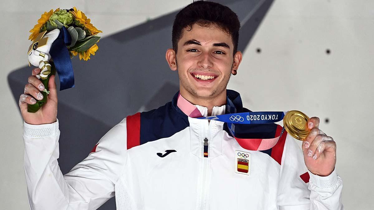 Alberto Ginés, oro en escalada deportiva.