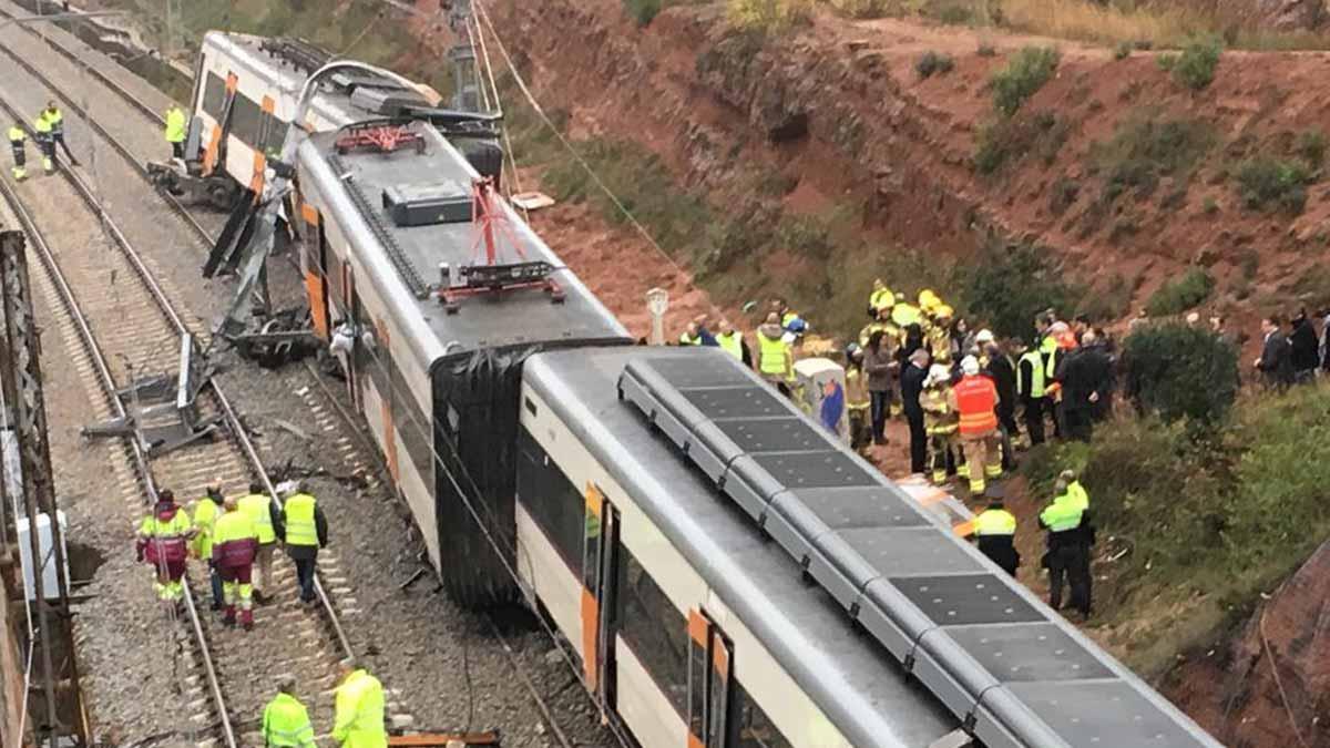 Accidente de tren en Vacarisses por un desprendimiento de tierras