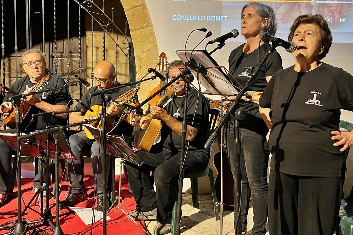 La localidad rindió homenaje a la vecina Consuelo Bonet Lliverós.