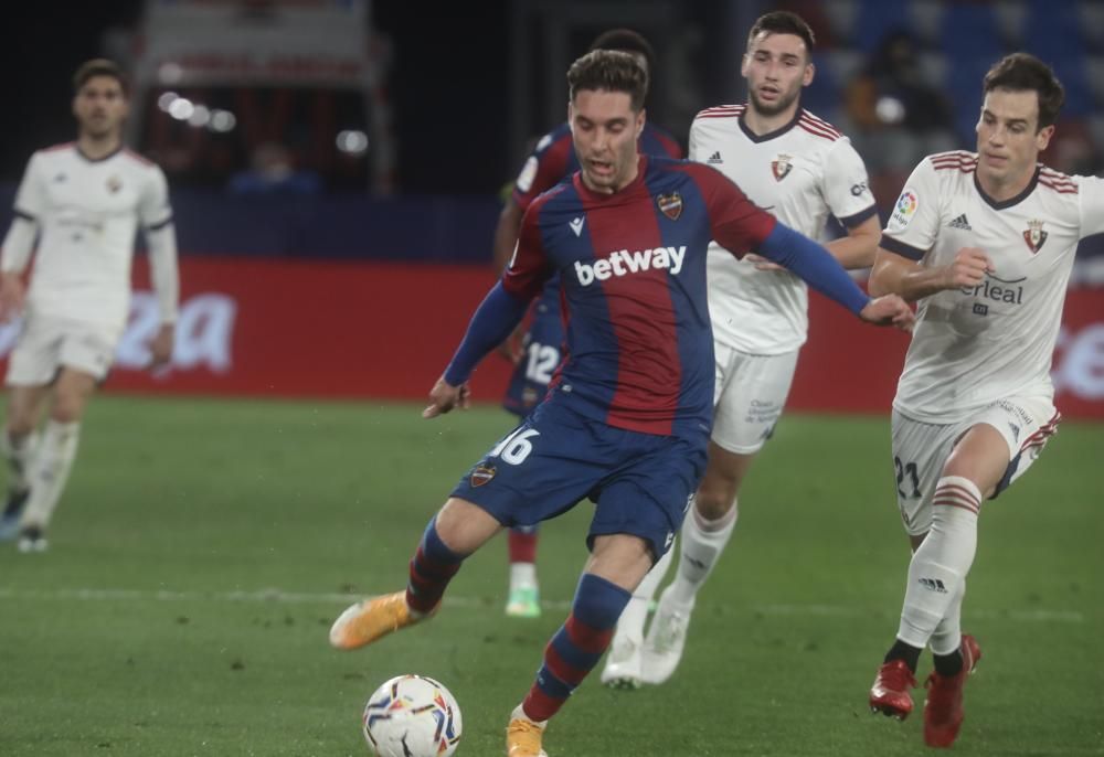 Las mejores fotos del Levante UD - Osasuna