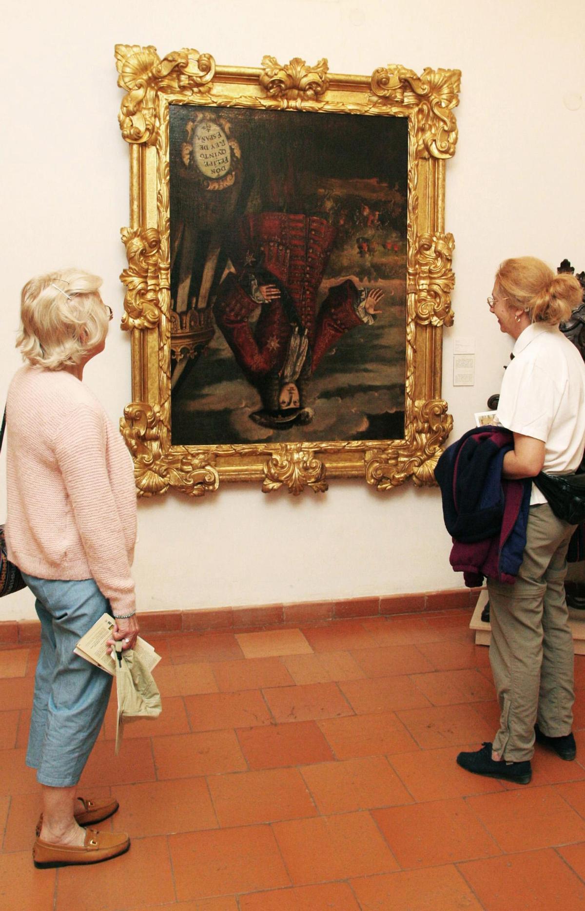Desde mediados del siglo XIX se exhibe en el Museo de bellas Artes de Xátiva un cuadro del rey Felipe V, el primer Borbón español, boca abajo como acto de venganza por la quema de la ciudad de Xátiva tras la batalla de Almansa.