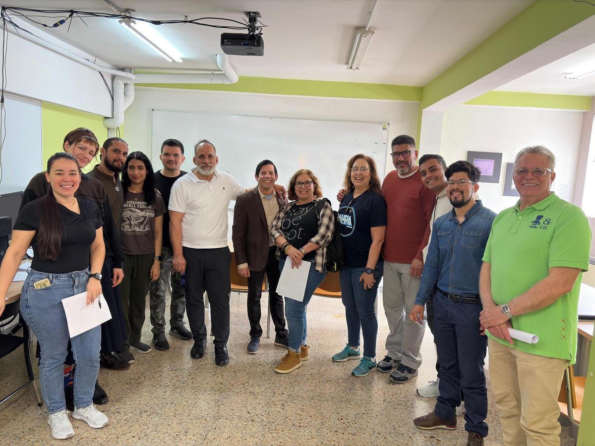 Asovedra ayuda en los trámites de regularización de inimigrantes.
