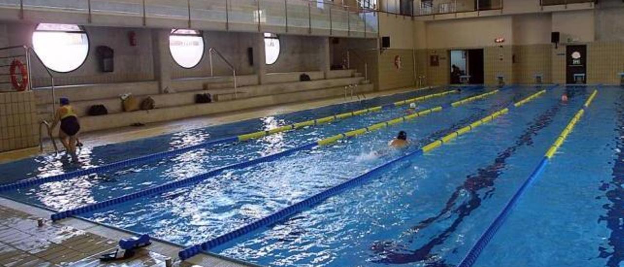 Las piscinas municipales suspenden en calidad del agua por un exceso de cloro