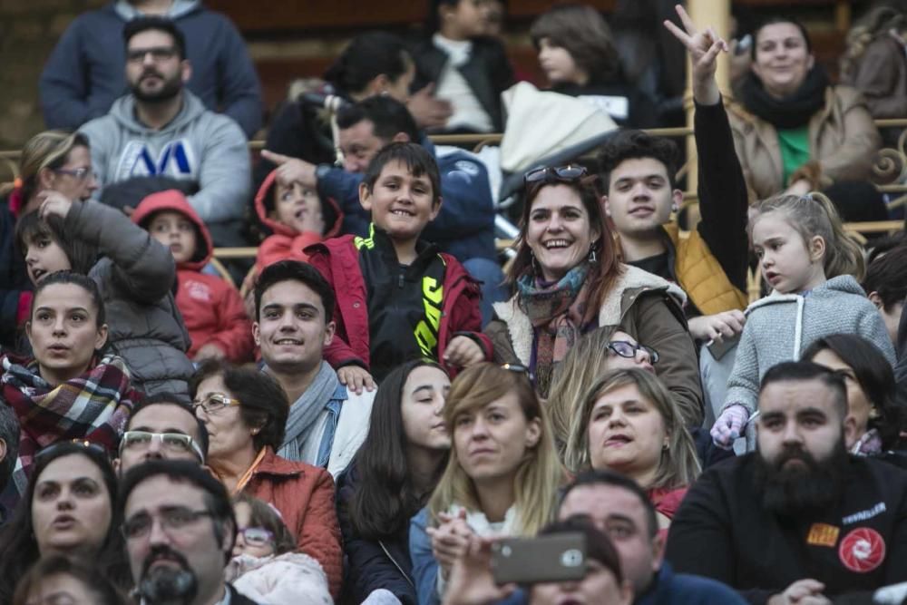 Sus Majestades llegan a la plaza de toros