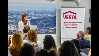 Una veintena de familias monomarentales sin hogar logran techo en ciudades del Besòs: "Es lo mejor que me ha pasado"