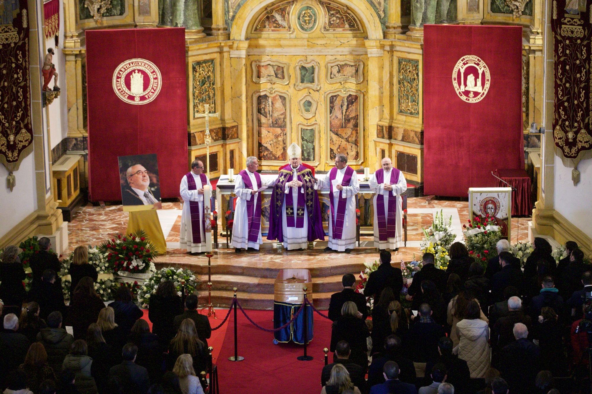 Imágenes | Cientos de personas se despiden de Mendoza en Los Jerónimos