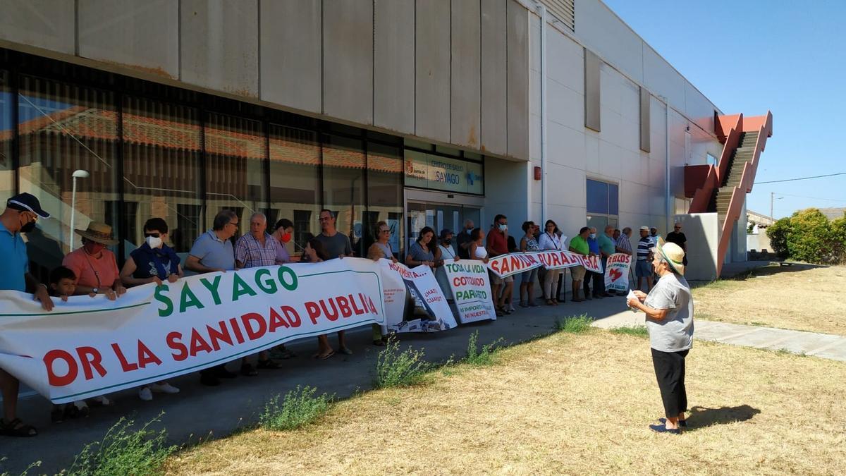 Concentración número 47 por la sanidad en Sayago