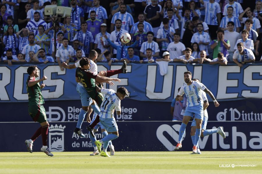 EN IMÁGENES: El empate del Oviedo en su visita a Málaga (0-0)