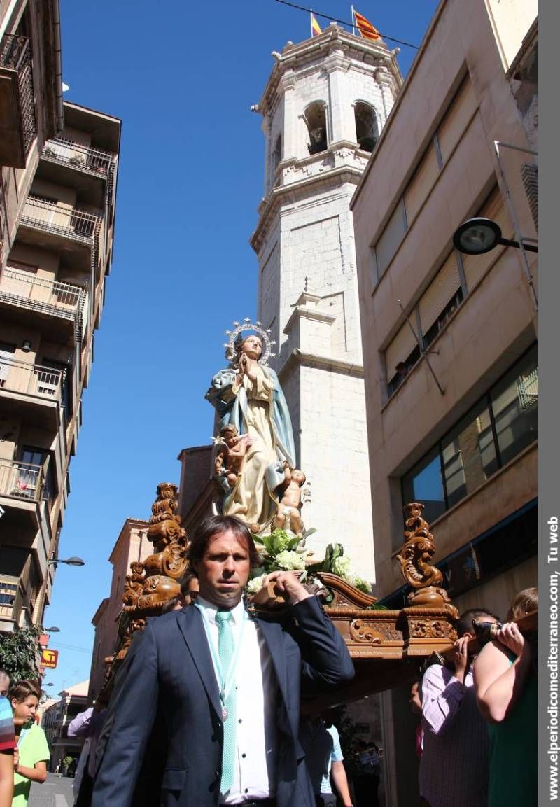 GALERÍA DE FOTOS -- Traslado de los patronos en Vila-real