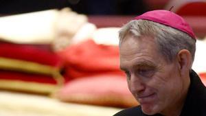 Georg Gänswein, el secretario del Papa Benedicto XVI en el funeral