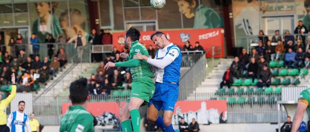 El Alcoyano se engancha a la lucha por la promoción tras ganar al Cornellà