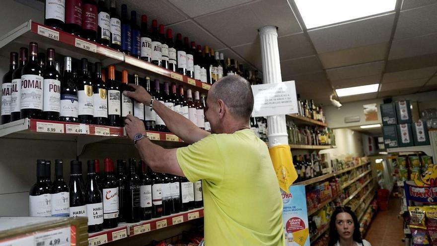 El pequeño comercio y la hostelería de Madrid esperan hacer su agosto con el Papa: "Con Benedicto XVI facturé 150.000 euros"