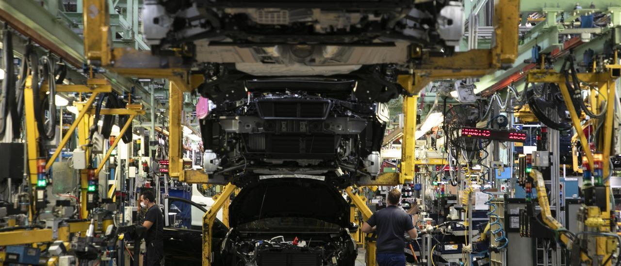 Fabricación de vehículos en Ford Almussafes.