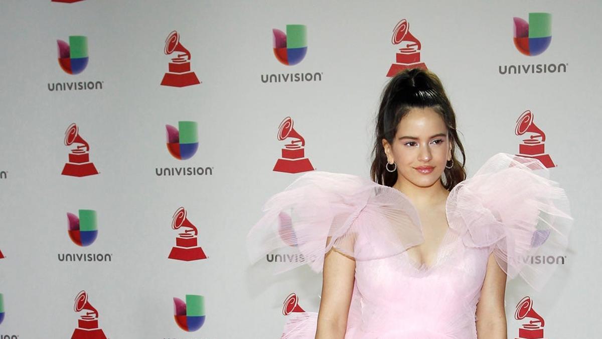 Rosalía, muy mona en los Grammy Latinos