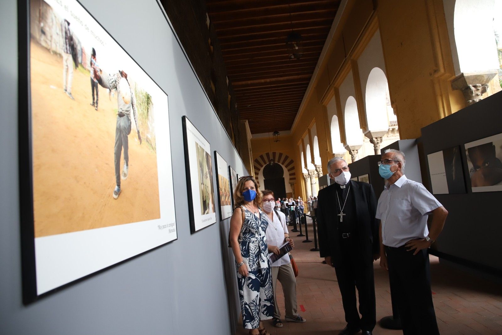 Exposición fotográfica Punto y Seguimos. La Vida puede ser más