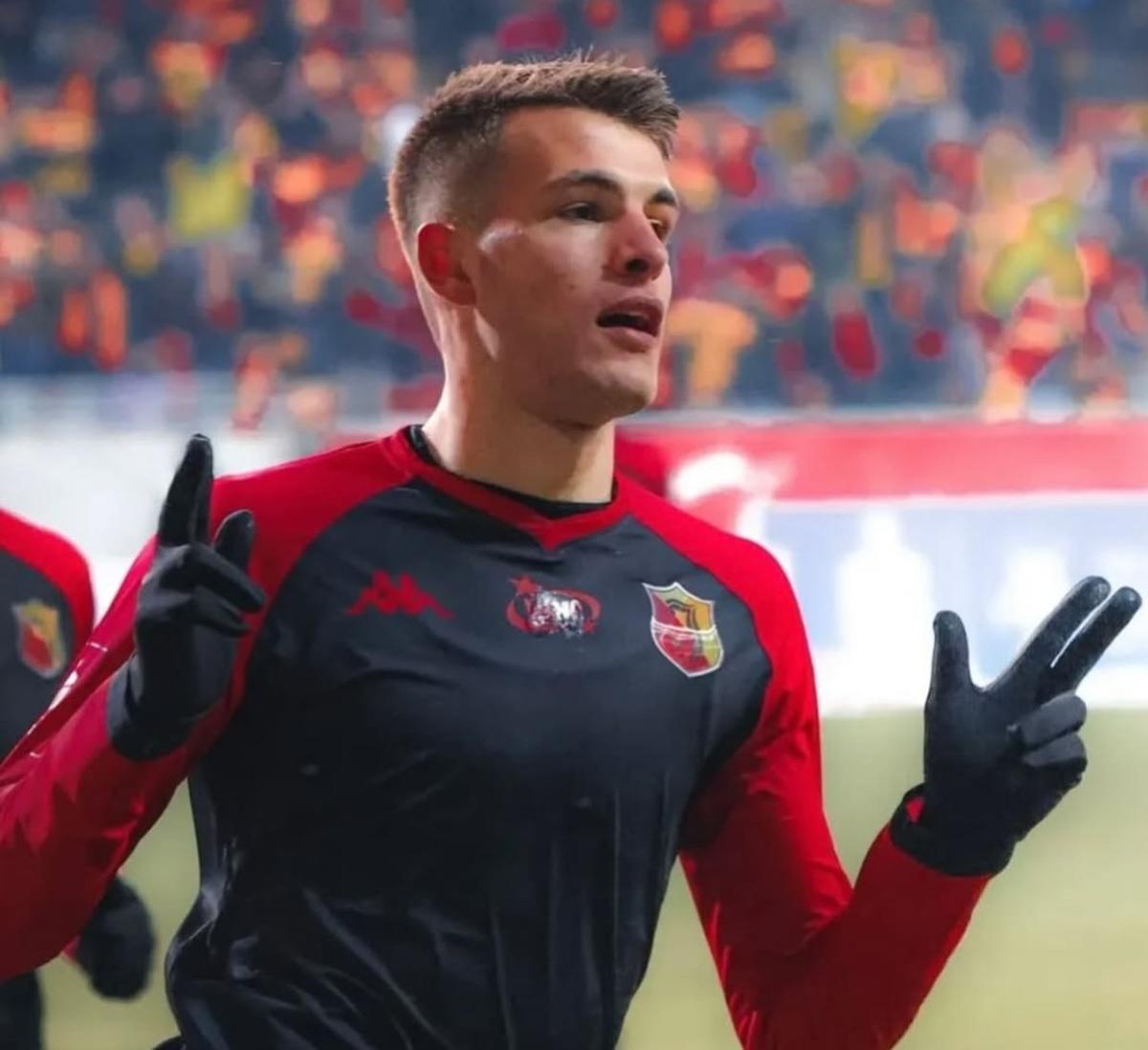 Bazdar celebra el gol que marcó con el Jagiellonia ante el Motor.