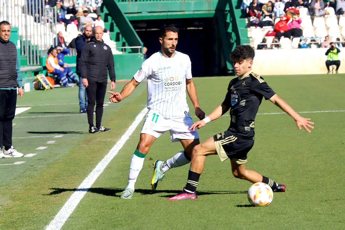 Canario, debutante en el Córdoba CF, en el partido ante el Celta B en El Arcángel.