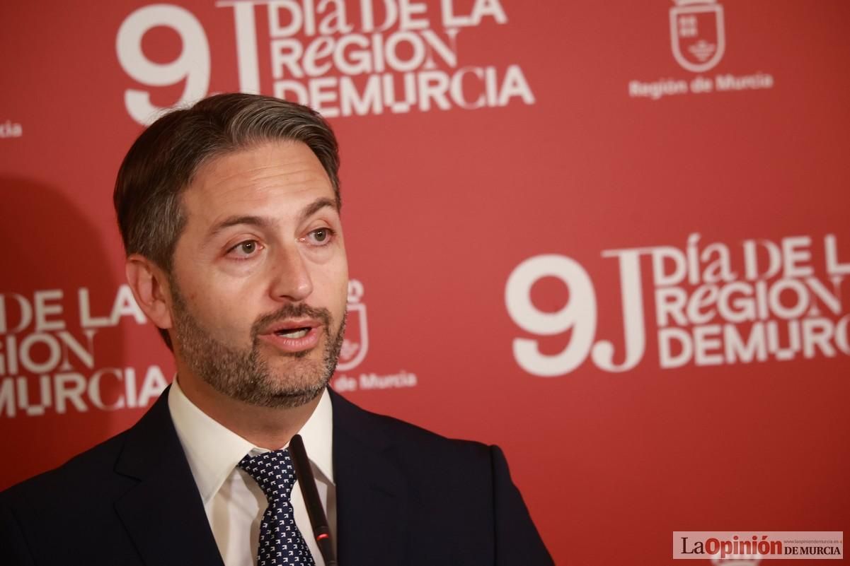 Así ha sido el acto institucional del Día de la Región de Murcia en el Teatro Romea