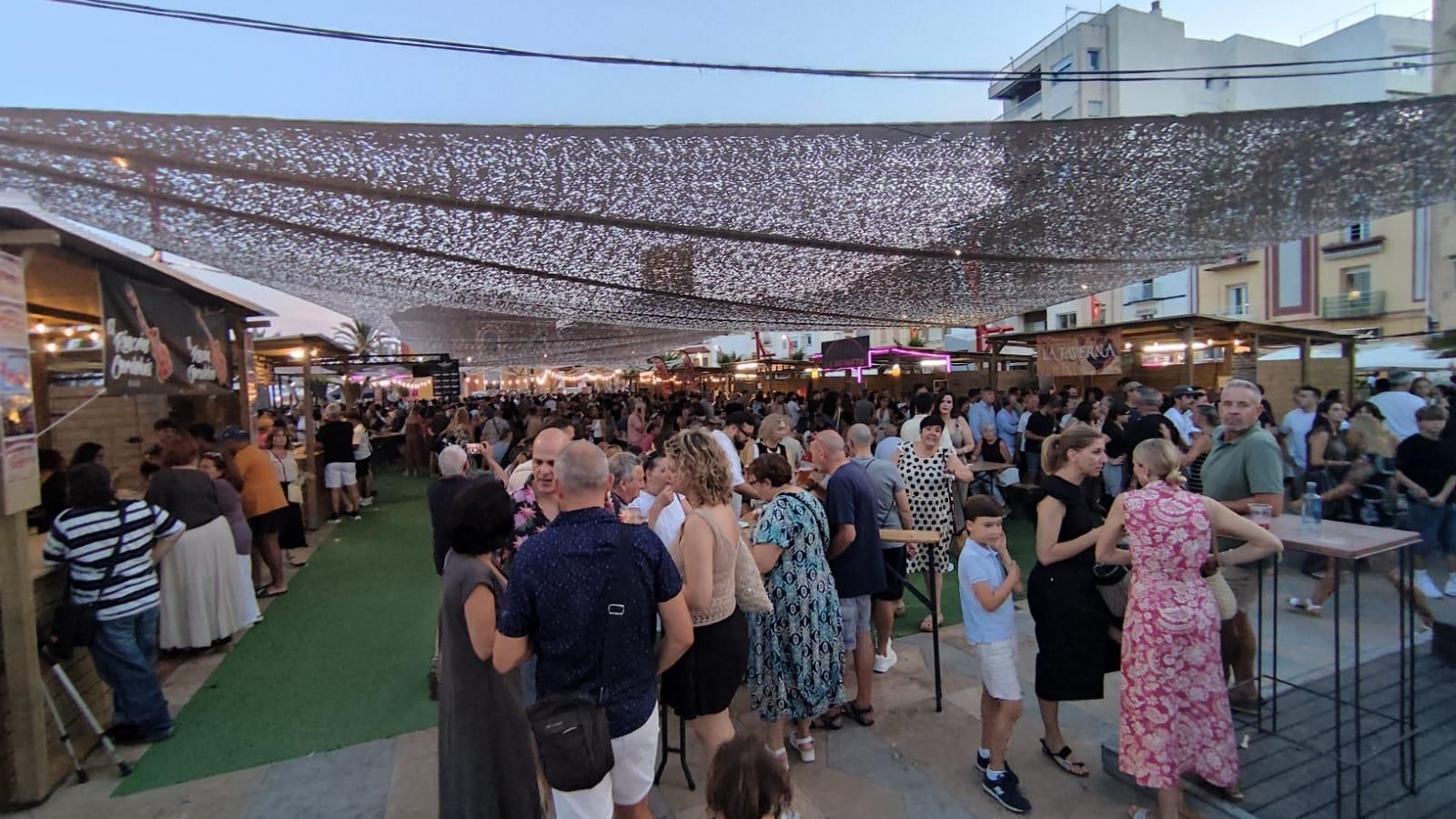 Ambiente en Vinaròs con ocasión de Sant Joan