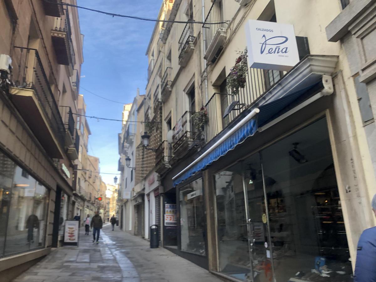 Fotogalería: Un paseo por la calle Pintores de Cáceres