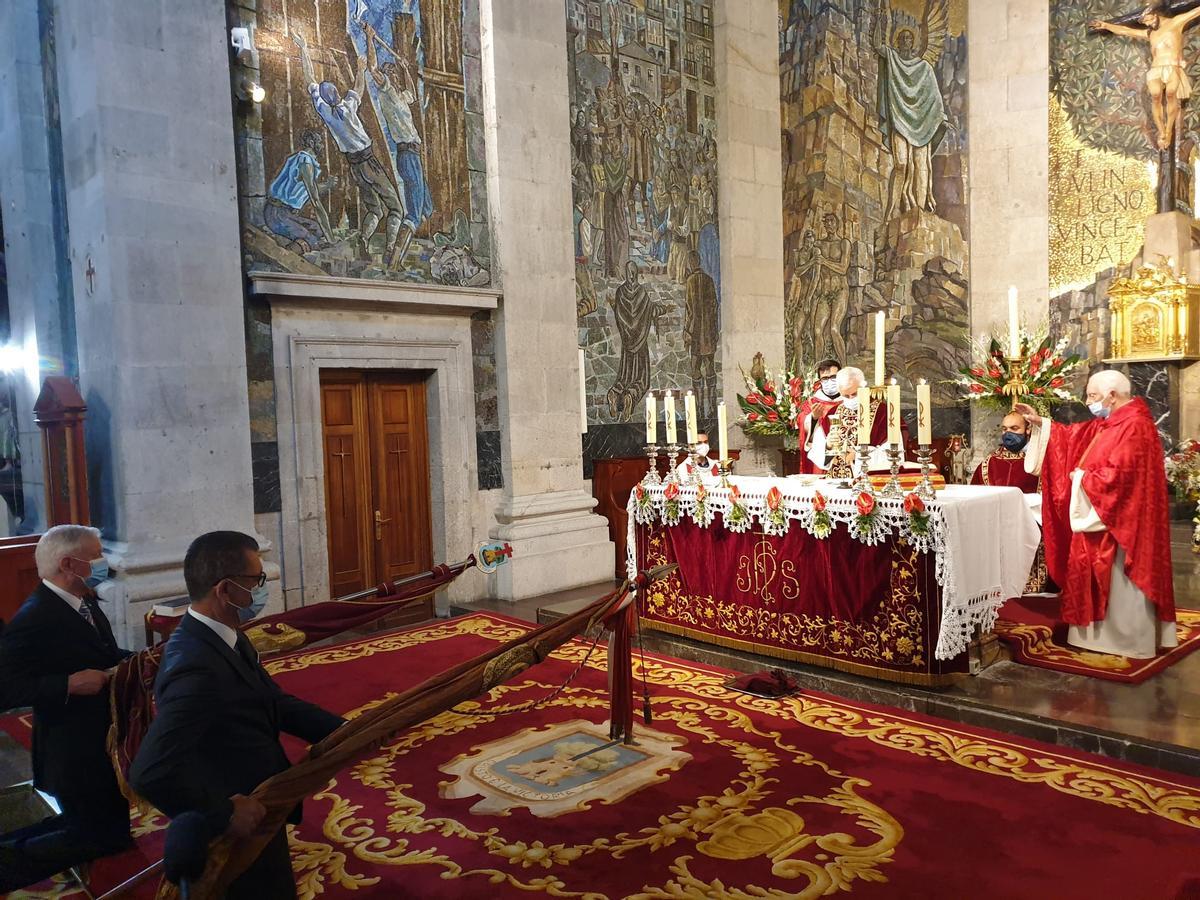 Vigo se encomienda al Cristo de la Victoria Vigo se encomienda al Cristo de la Victoria